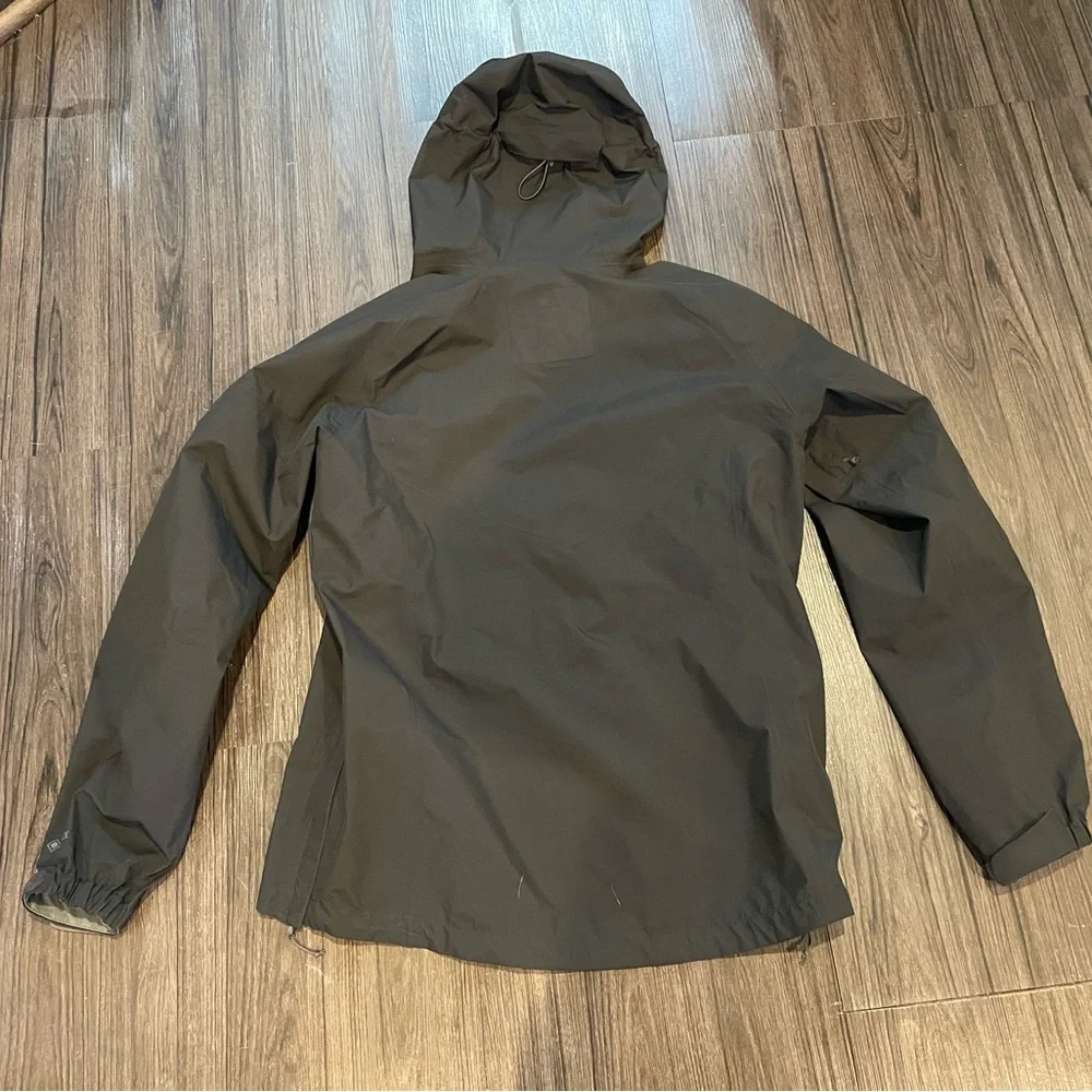 Outdoor Research Women's Black Aspire Gore Tex Waterproof Jacket - Picture 3 of 4